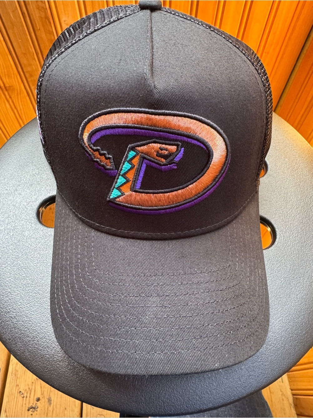 New Era Arizona Diamondbacks 2001 World Series Trucker Hat Cap Snapback Black - Picture 2 of 6